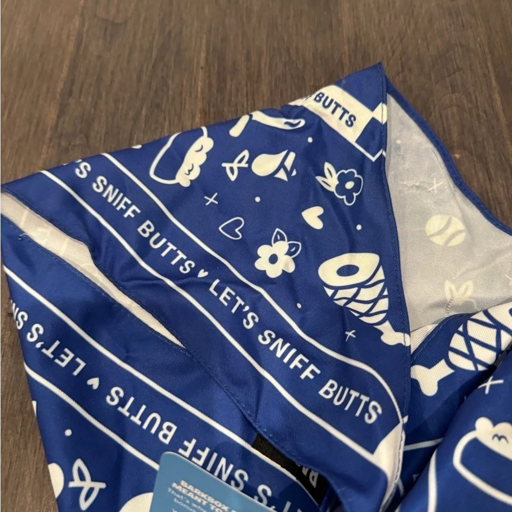 NWT Barkbox Let’s Sniff Butts Blue Bandana with Playful Print